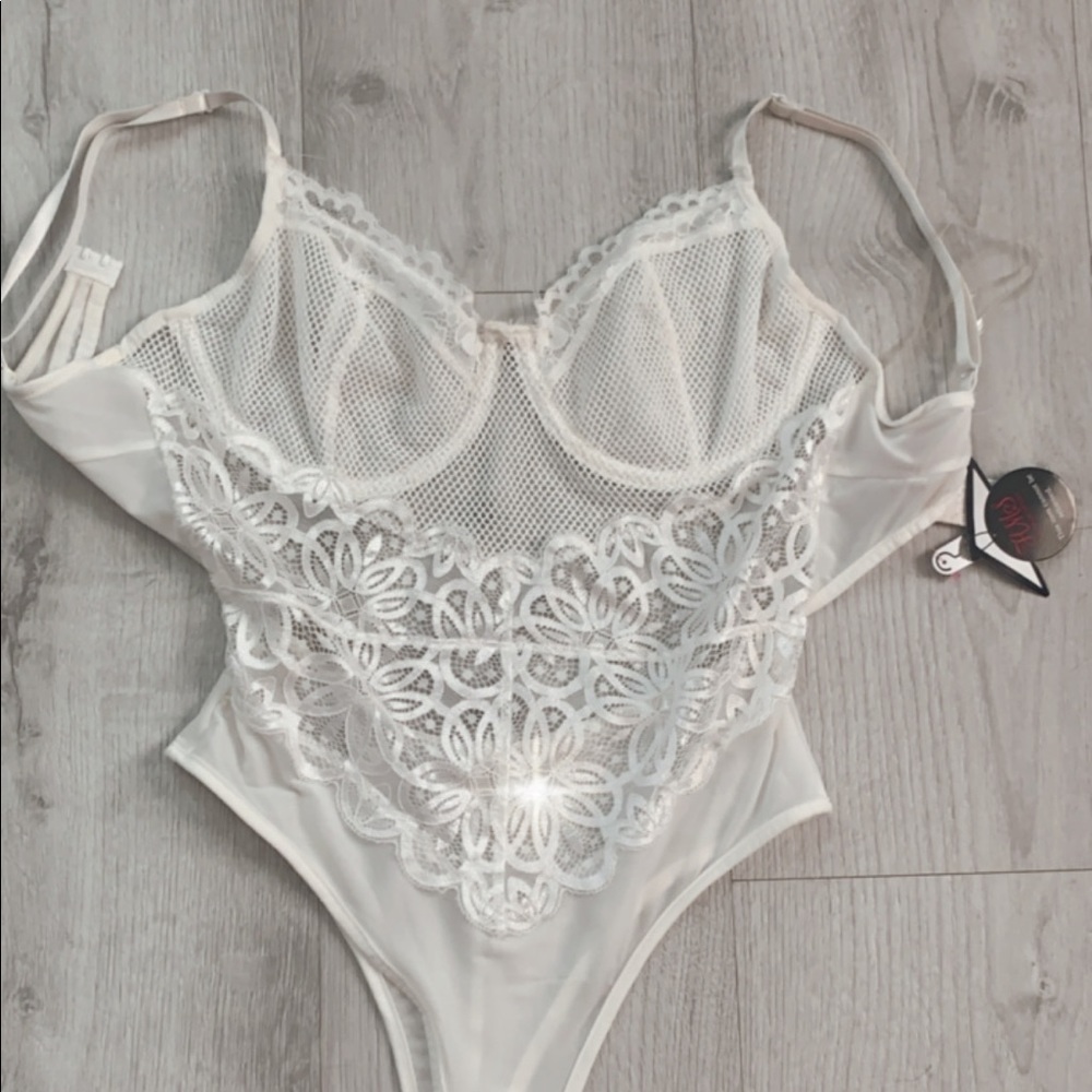 Lingerie lace bodysuit